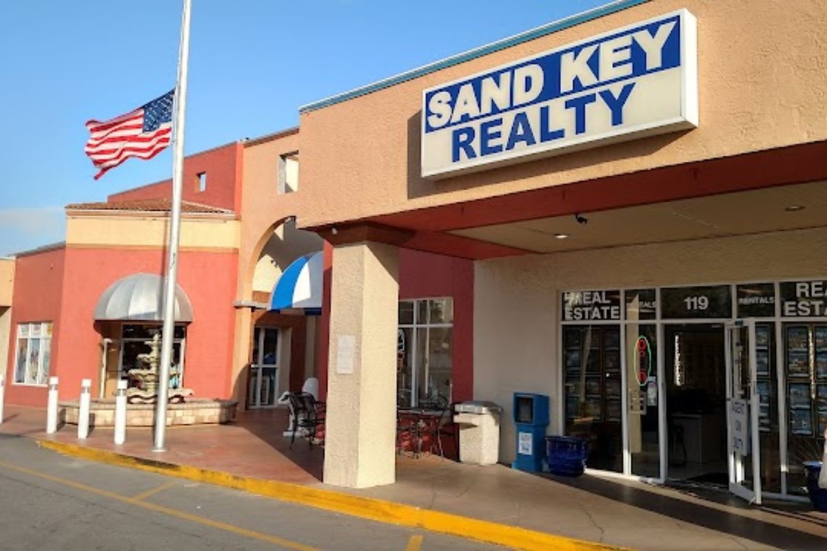 Shoppes at Sand Key